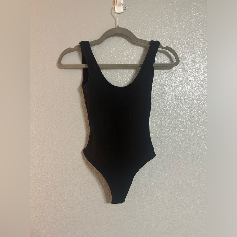 women's black Compression Ribbed low back backless bodysuit size small